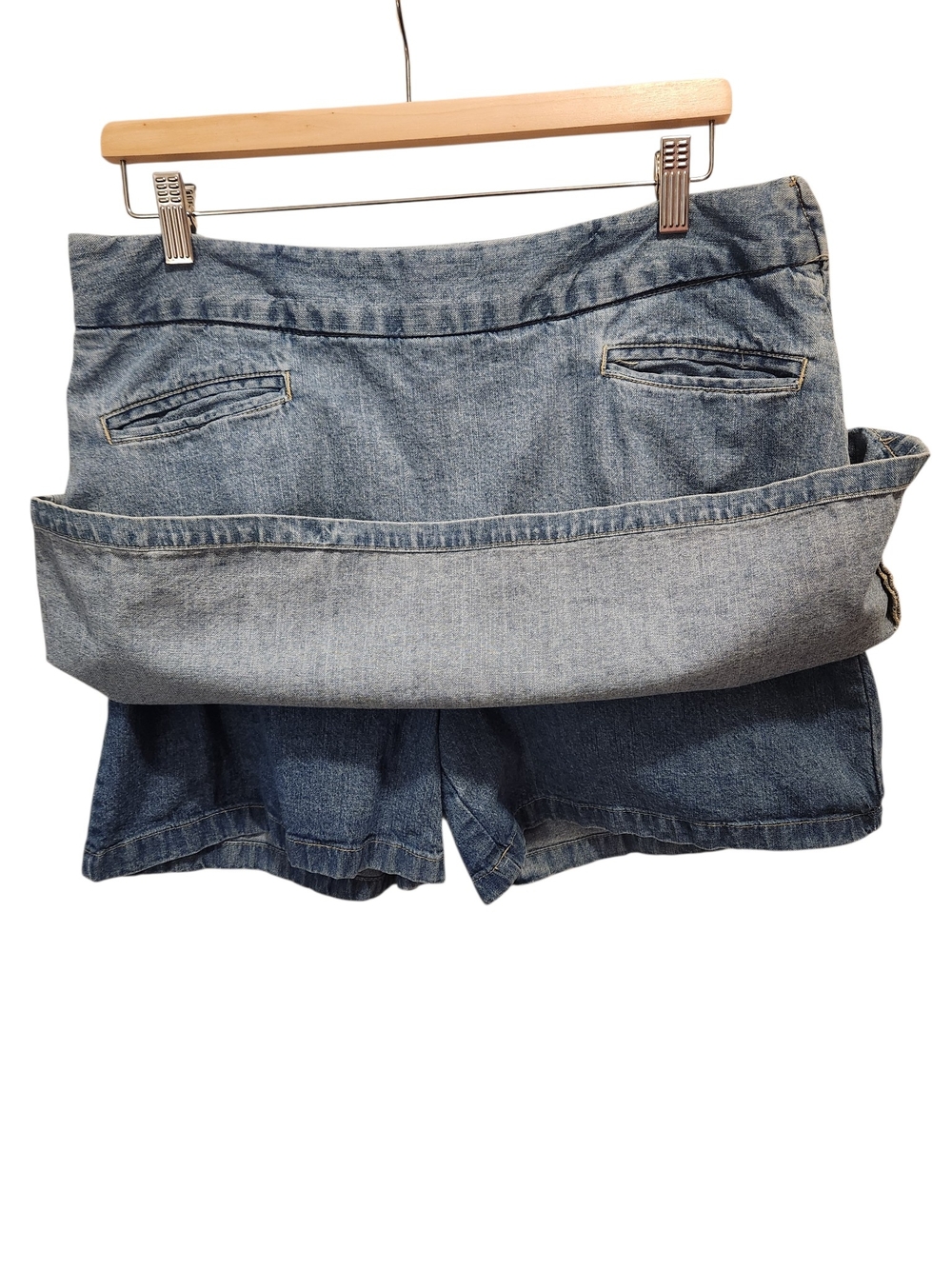 Cherokee Light Blue Denim Women's Jeans with Back Welt Pocket
